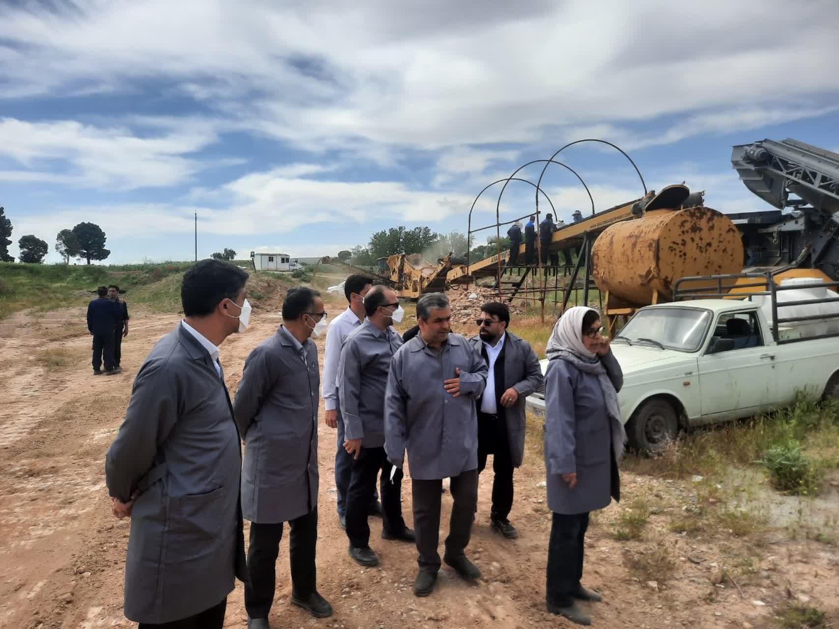بازدید شهردار و فرماندار بابل از سایت پردازش و تفکیک زباله در کرمانشاه